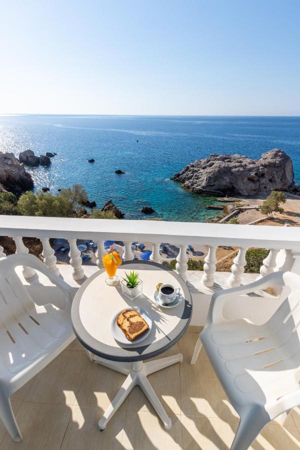 Castelia Bay Hotel Amoopi Exterior photo