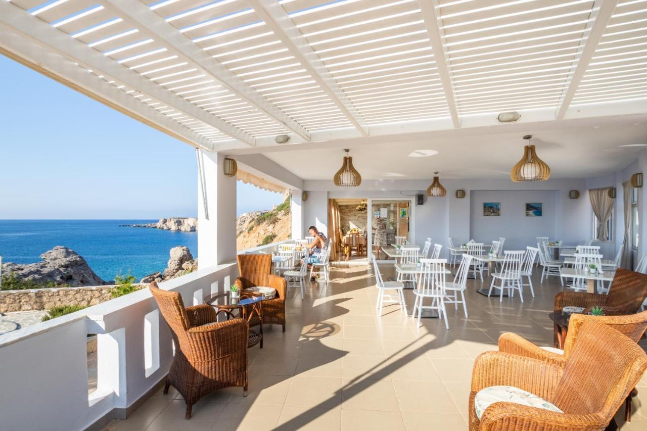 Castelia Bay Hotel Amoopi Exterior photo