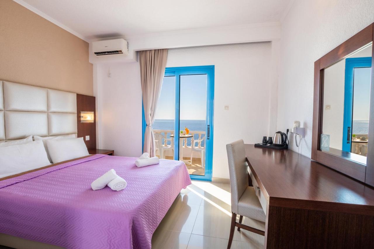 Castelia Bay Hotel Amoopi Exterior photo