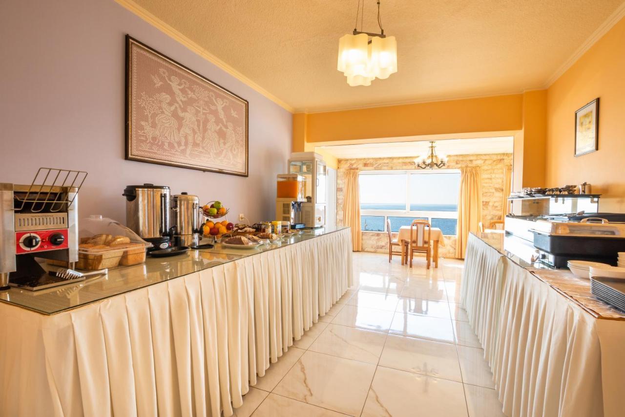 Castelia Bay Hotel Amoopi Exterior photo